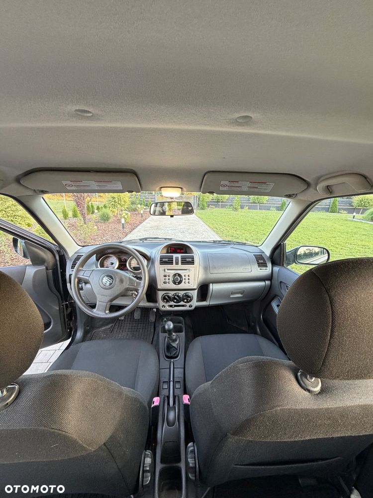Suzuki Ignis - 11