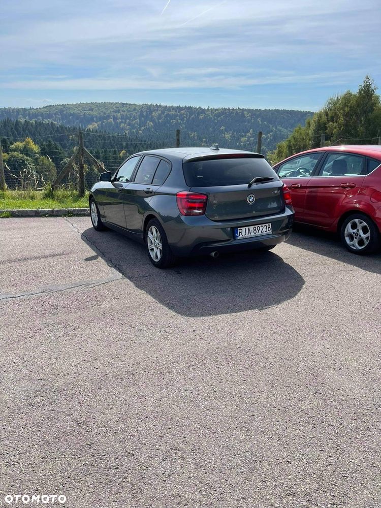 BMW Seria 1 116d - 5