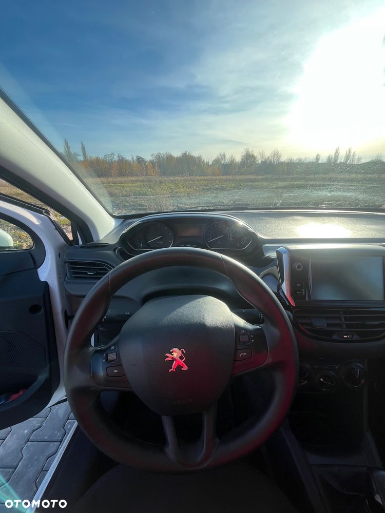 Peugeot 208 1.6 BlueHDi Active S&S - 10