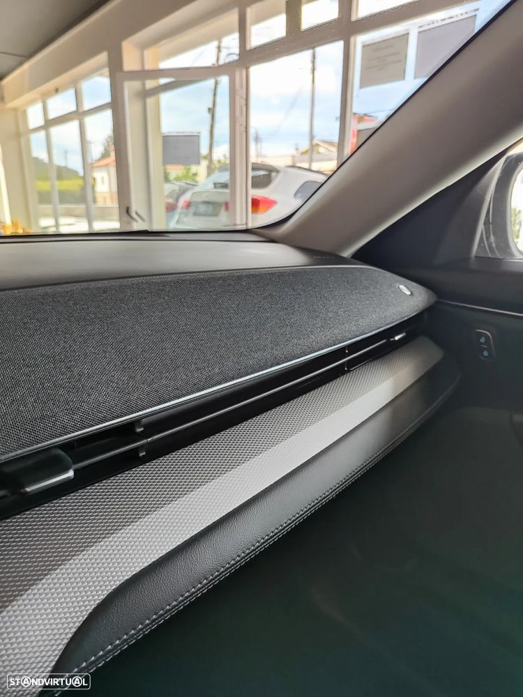 Ford Mustang Mach-E 98.7 kWh Premium - 37