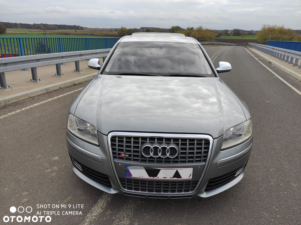 Audi S8 - 3
