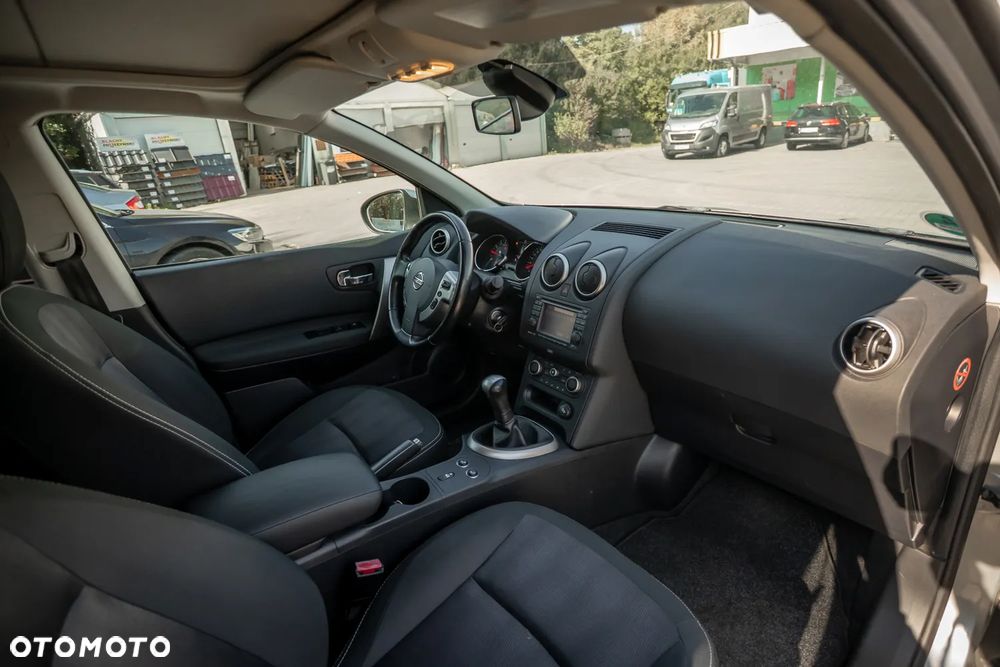 Nissan Qashqai 1.6 360 - 18