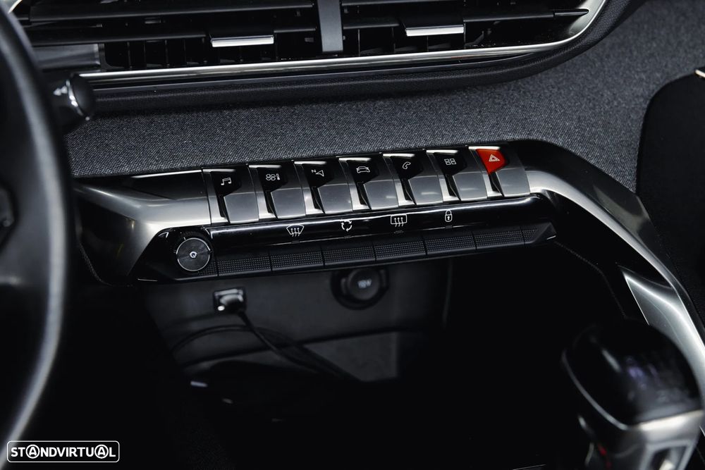 Peugeot 3008 1.2 PureTech Allure J18 - 10