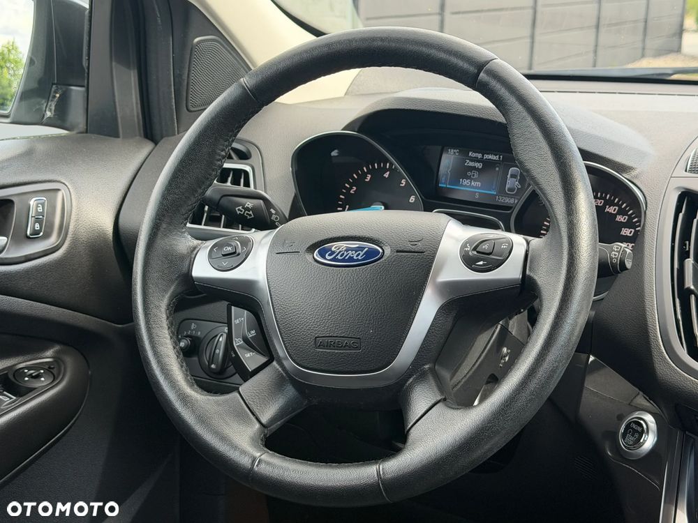 Ford Kuga 1.5 EcoBoost 2x4 Titanium - 15