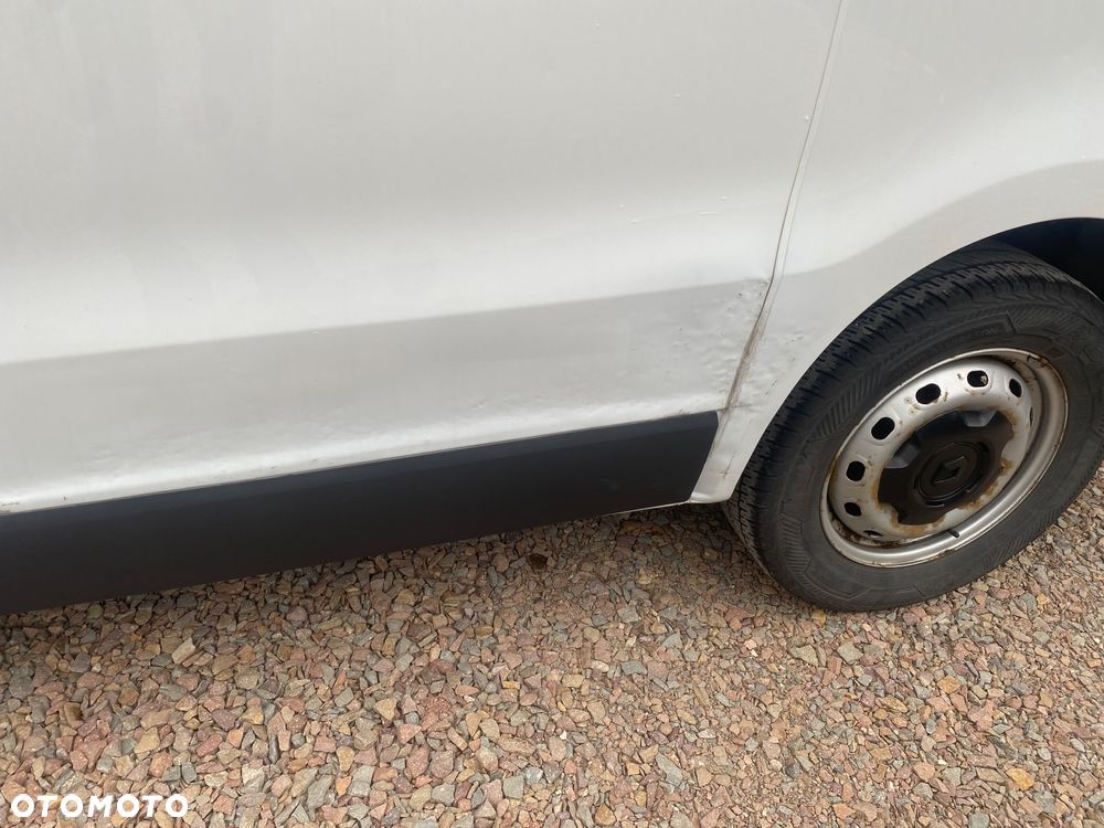 Renault Trafic - 15