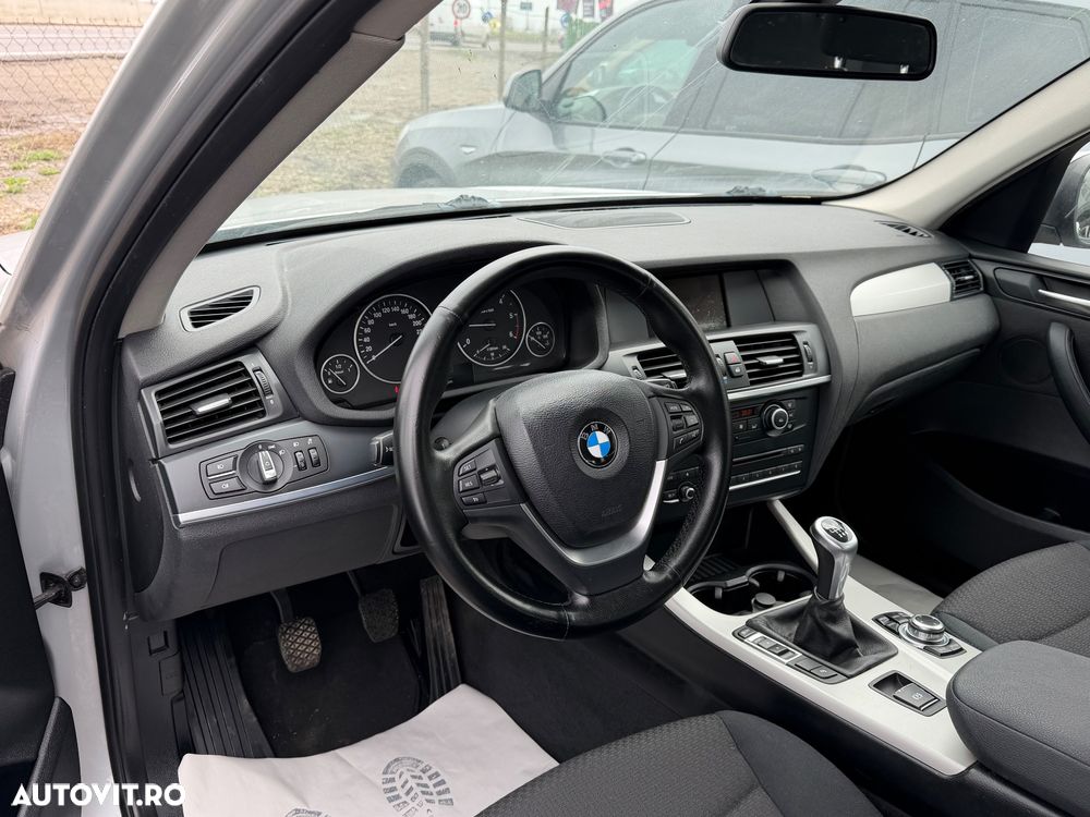 BMW X3 sDrive18d - 11