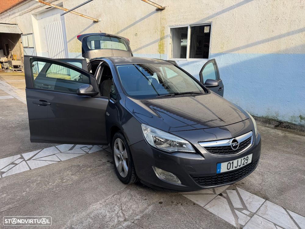 Opel Astra 1.3 CDTI Cosmo - 12