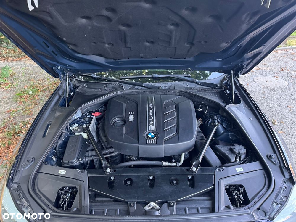 BMW Seria 5 520d - 24