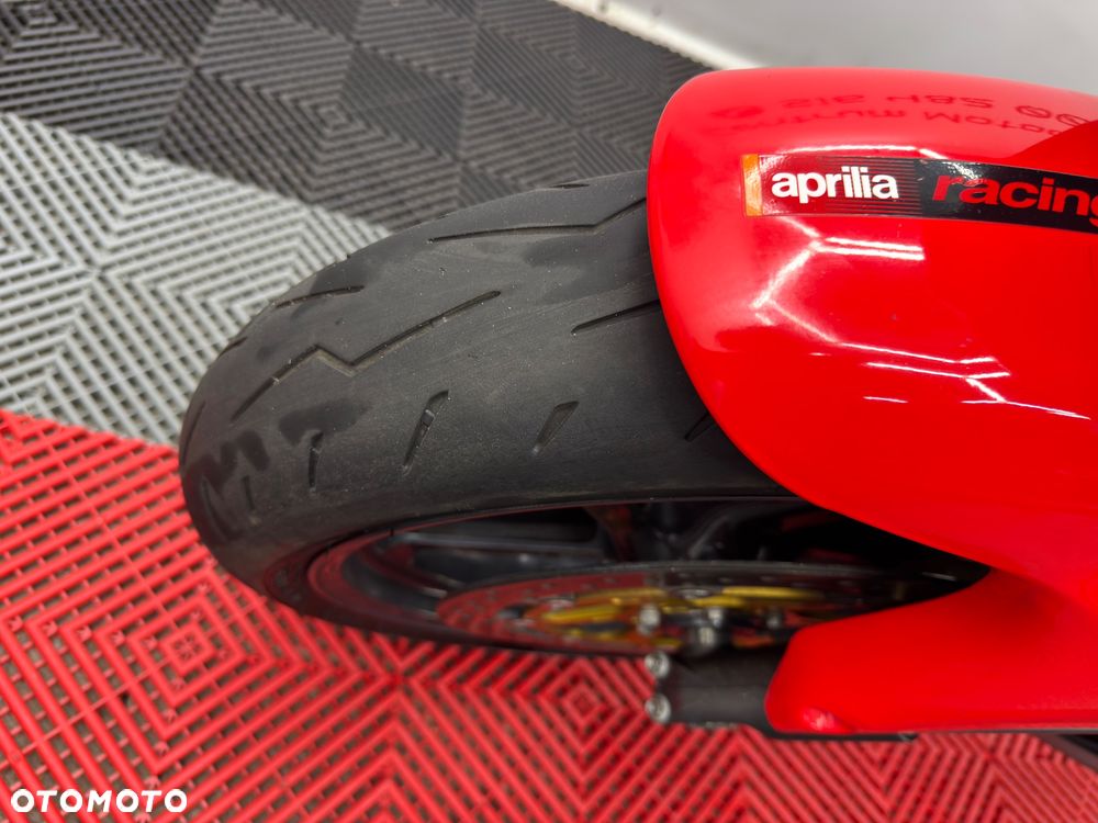 Aprilia RSV - 10