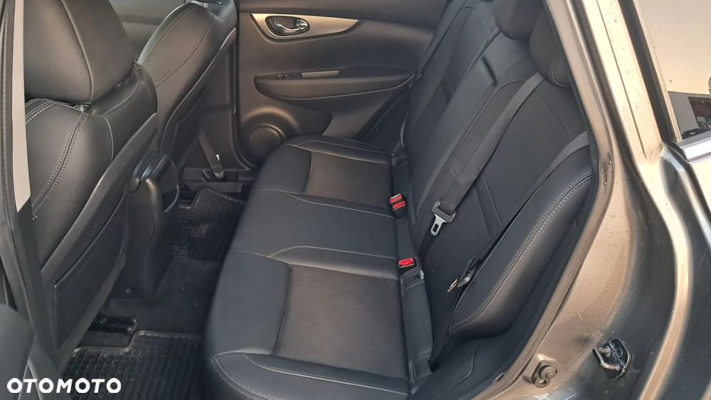 Nissan Qashqai 1.7 dCi Tekna - 26