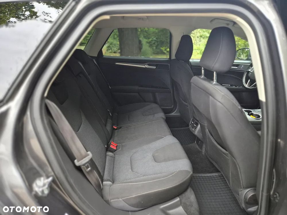 Ford Mondeo 2.0 TDCi Titanium - 19
