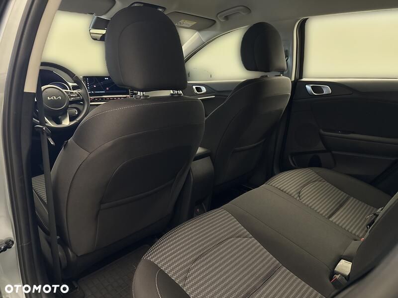 Kia Ceed 1.5 T-GDI M - 20