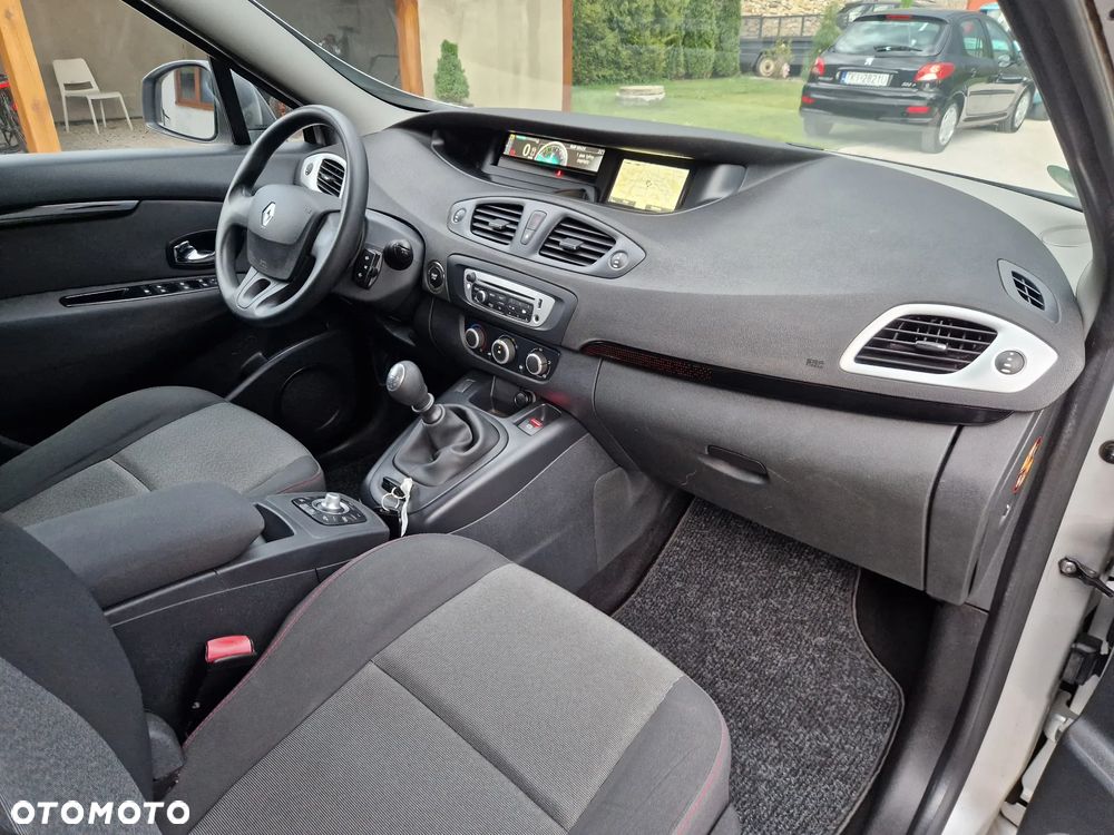 Renault Scenic 1.6 16V 110 TomTom Edition - 7