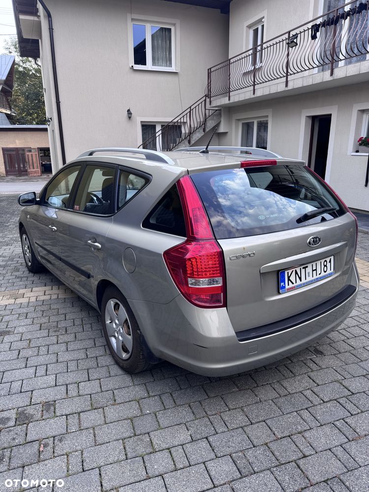 Kia Ceed - 3