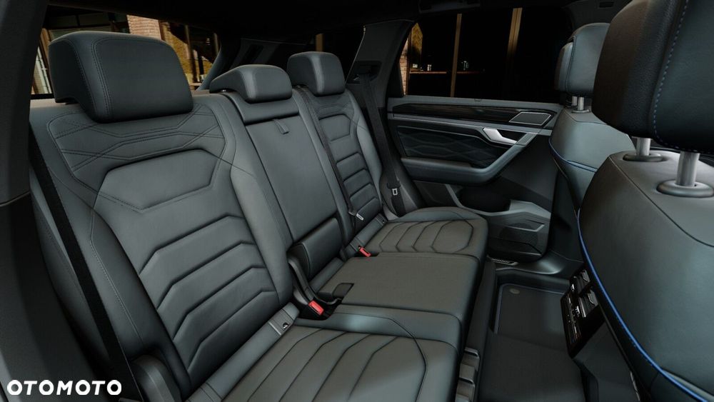 Volkswagen Touareg - 13