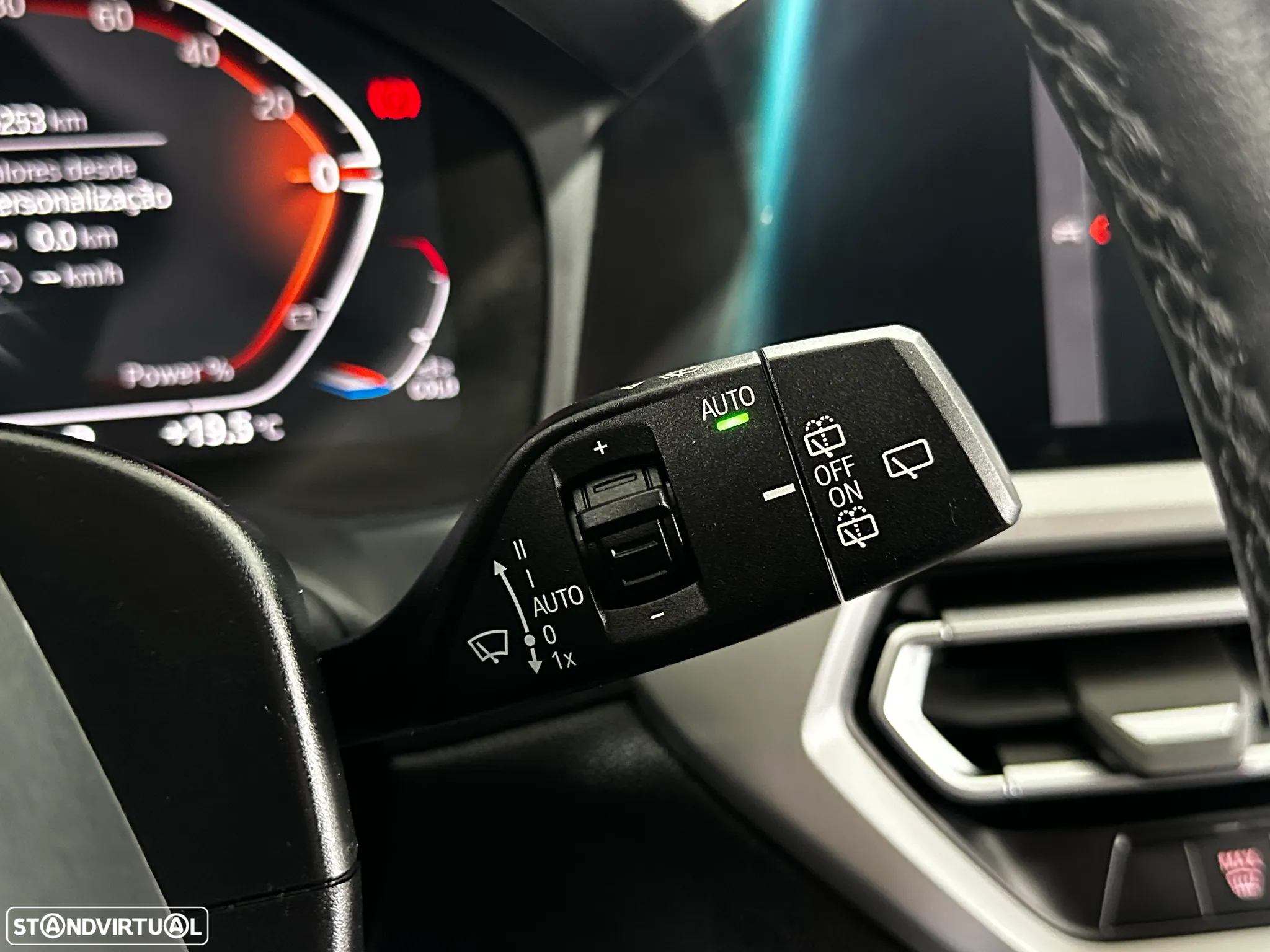 BMW 318 d Touring Line Luxury Auto - 27