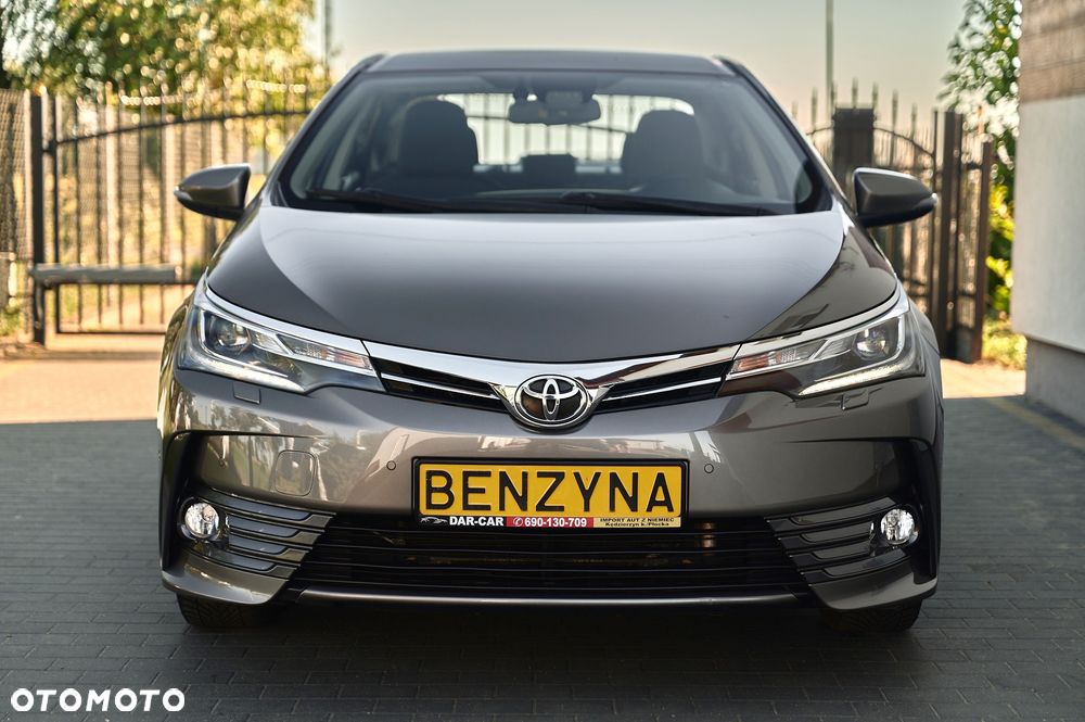 Toyota Corolla 1.6 Premium + - 17