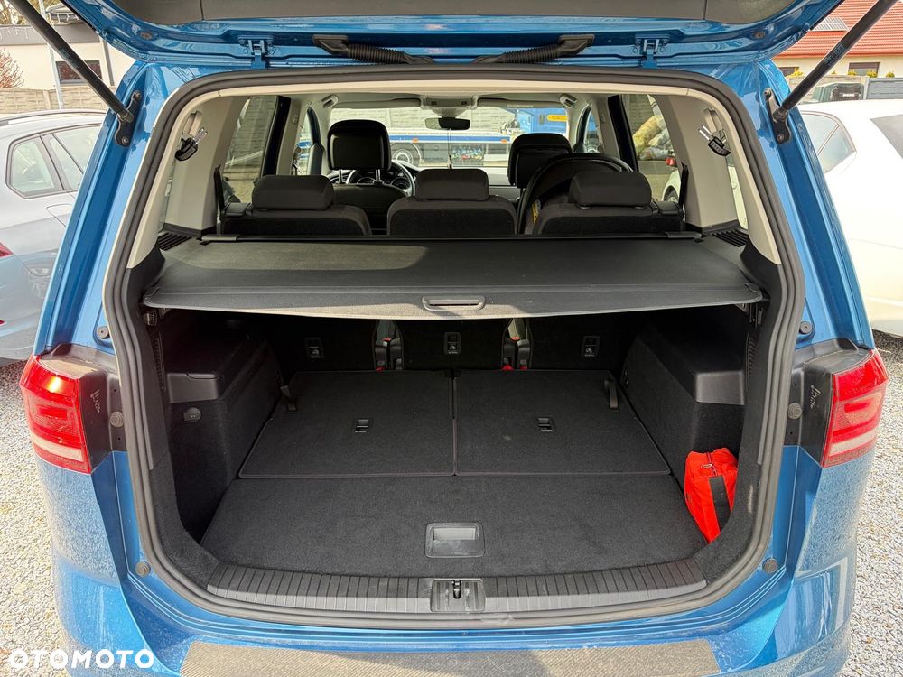 Volkswagen Touran 2.0 TDI SCR DSG IQ.DRIVE - 8
