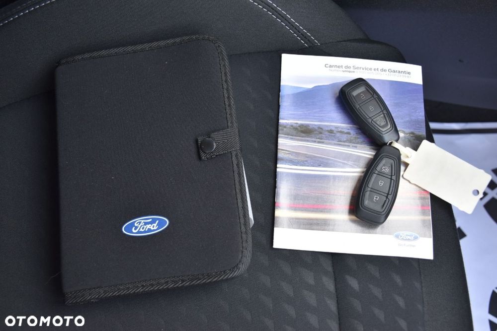 Ford Fiesta 1.0 EcoBoost S&S TITANIUM X - 23