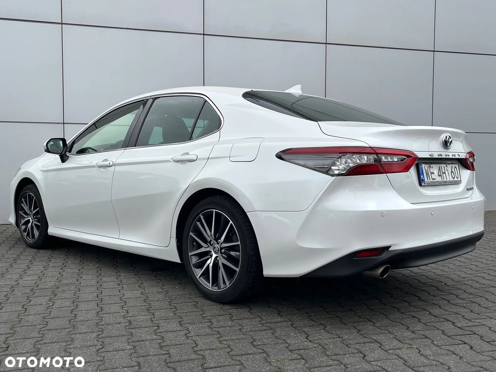 Toyota Camry 2.5 Hybrid Executive CVT - 11