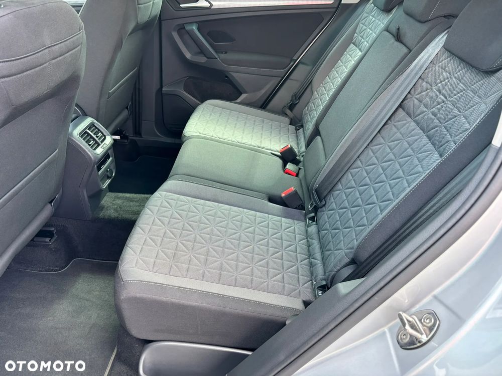 Volkswagen Tiguan 2.0 TDI SCR DSG IQ.DRIVE - 28