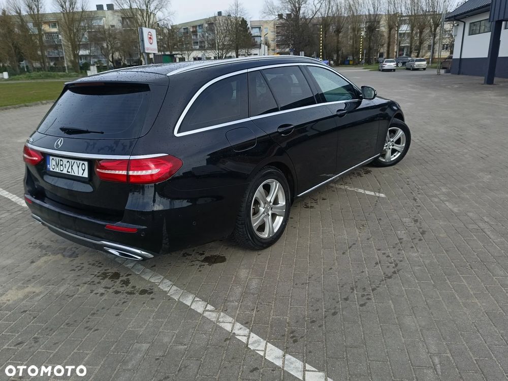 Mercedes-Benz Klasa E 220 d 4Matic All-Terrain 9G-TRONIC Exclusive - 3