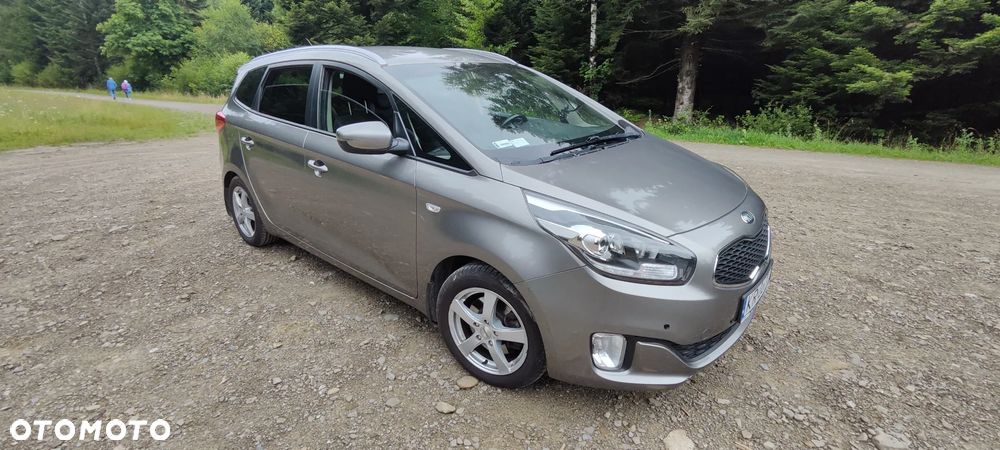 Kia Carens 1.6 GDI M - 13