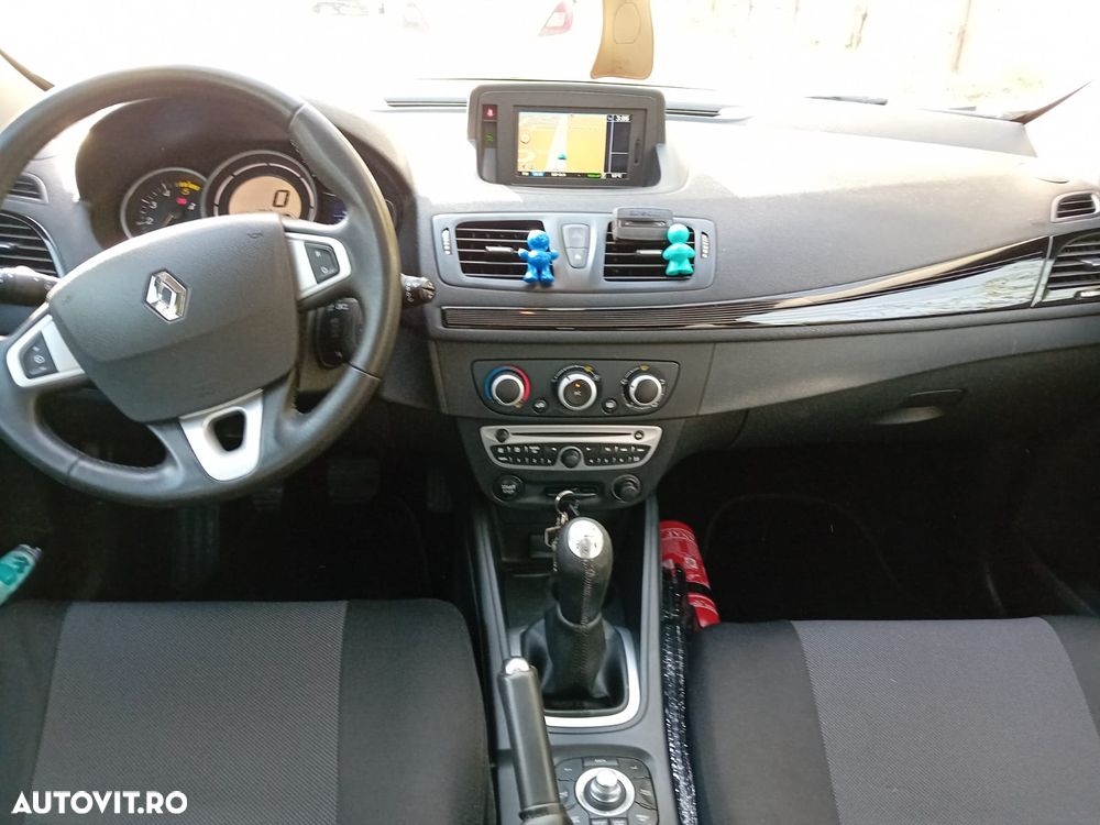 Renault Megane 1.5 dCI Privilege - 8
