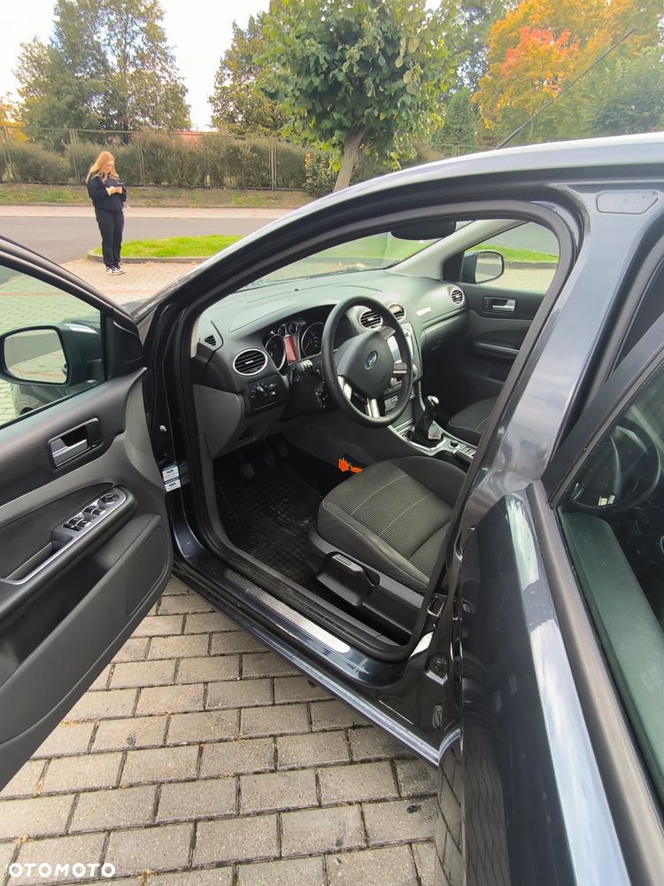 Ford Focus 1.8 FF Ghia - 7