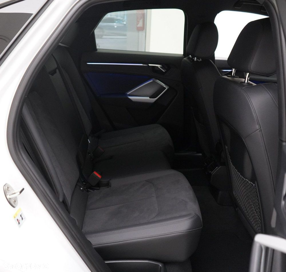 Audi Q3 Sportback - 15