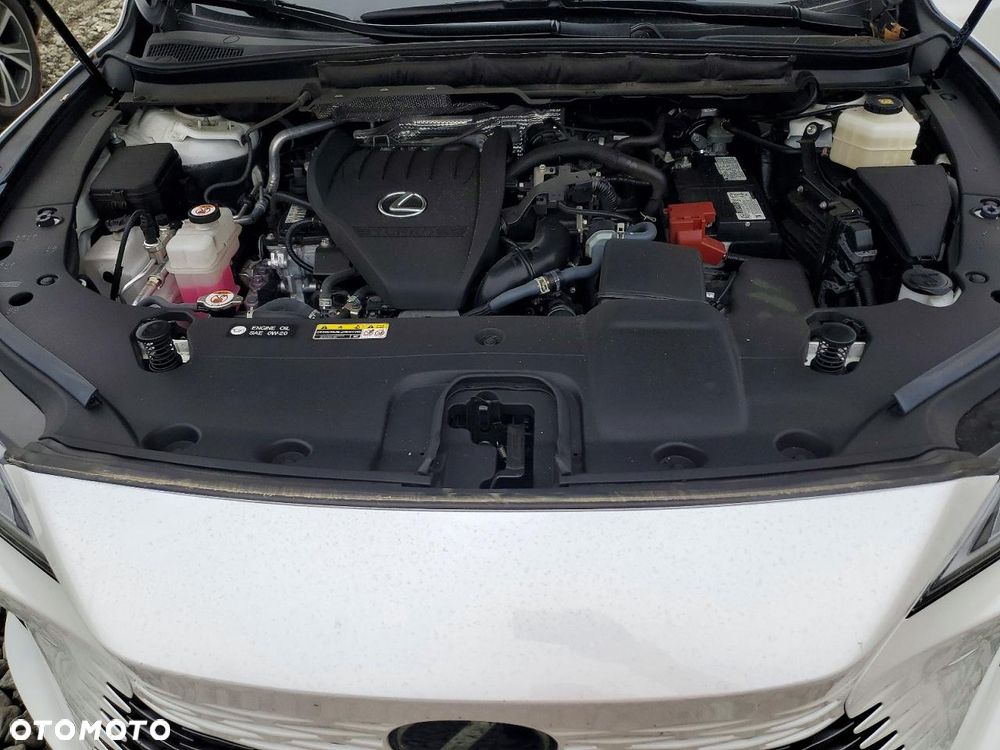 Lexus RX - 12
