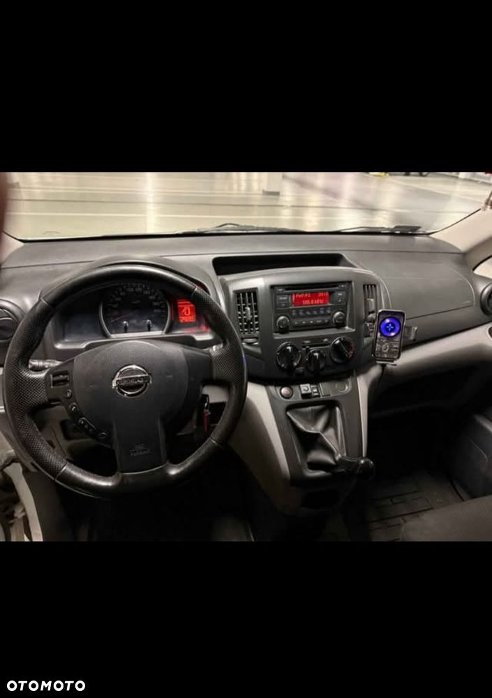 Nissan NV200 - 4