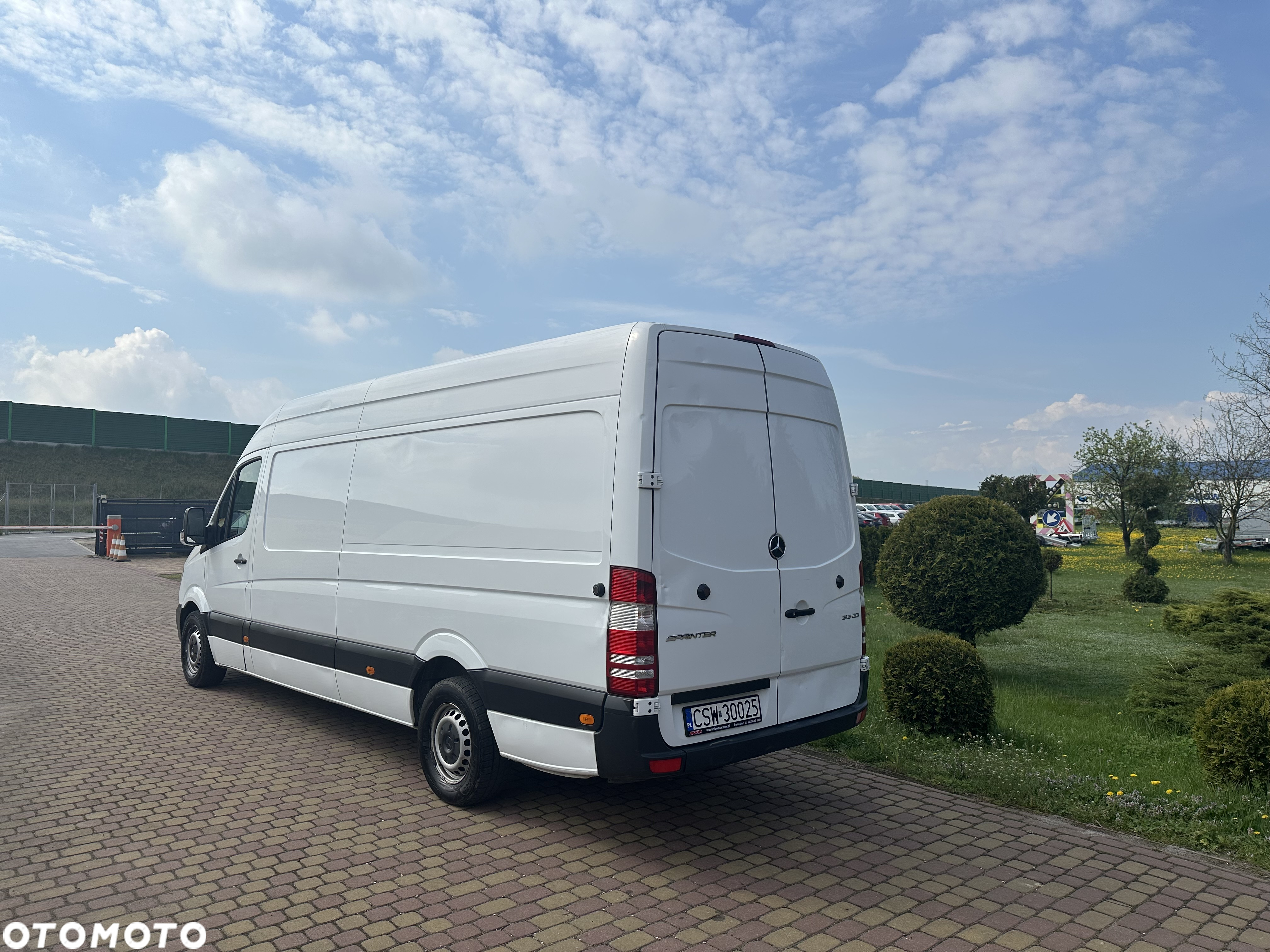 Mercedes-Benz SPRINTER - 28