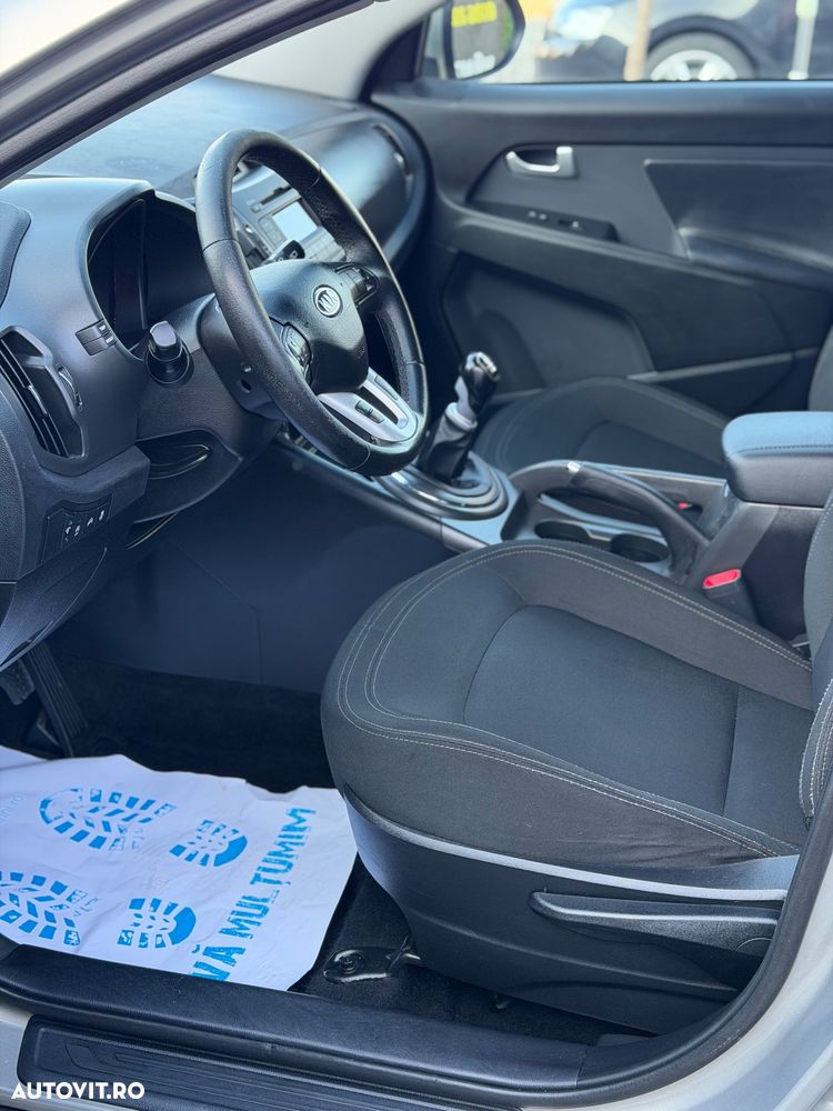 Kia Sportage 1.7 CRDI 2WD Attract - 6