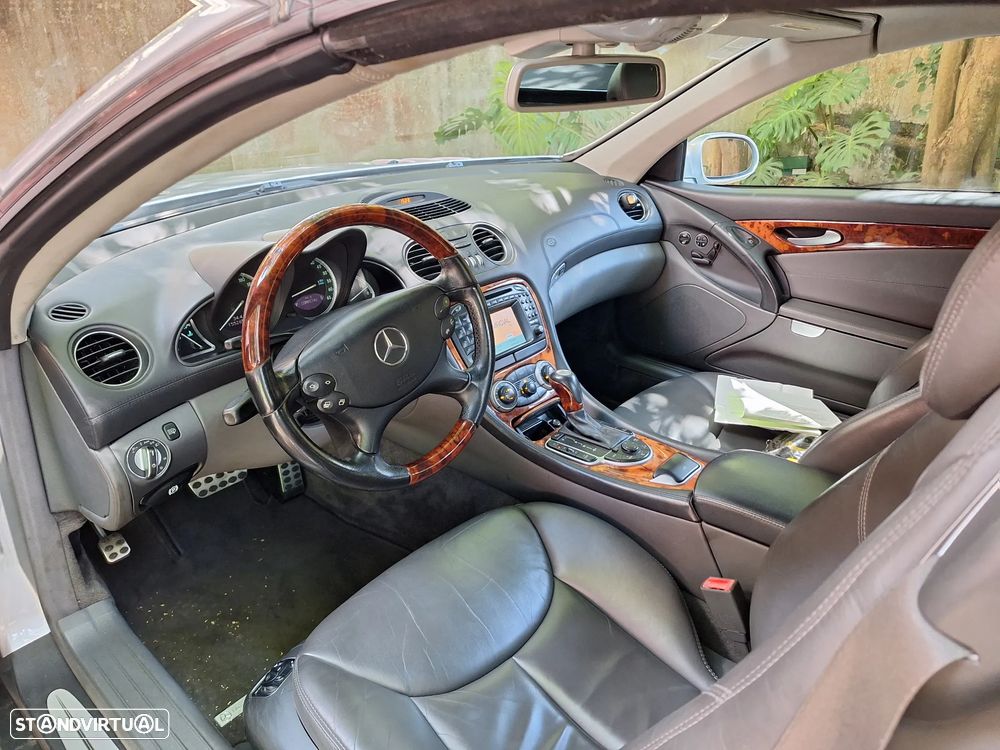 Mercedes-Benz SL 500 Standard - 25