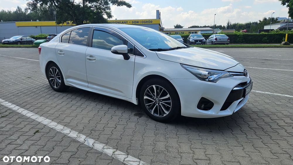 Toyota Avensis 1.8 Prestige MS - 10