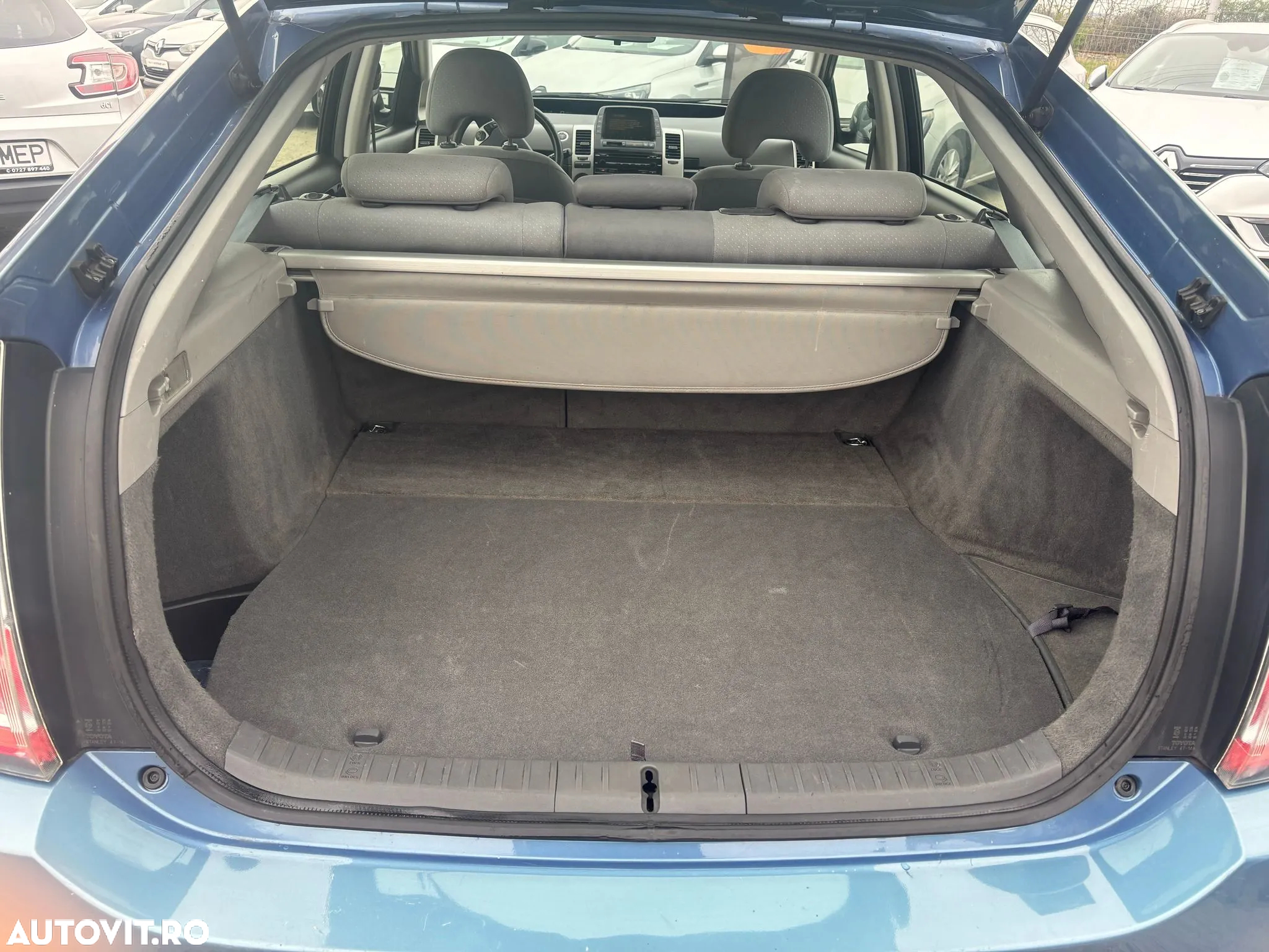 Toyota Prius (Hybrid) Luna - 21