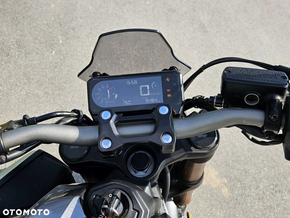 Honda CB - 3