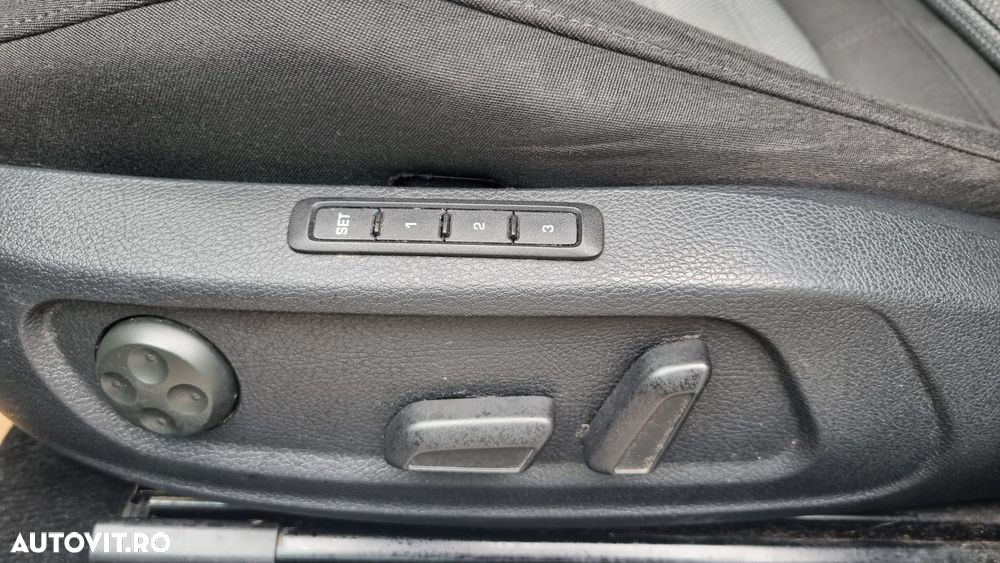 Volkswagen Passat Alltrack - 22