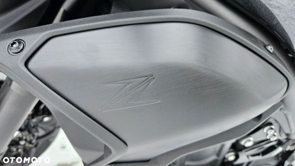 Kawasaki Z 900 - 10