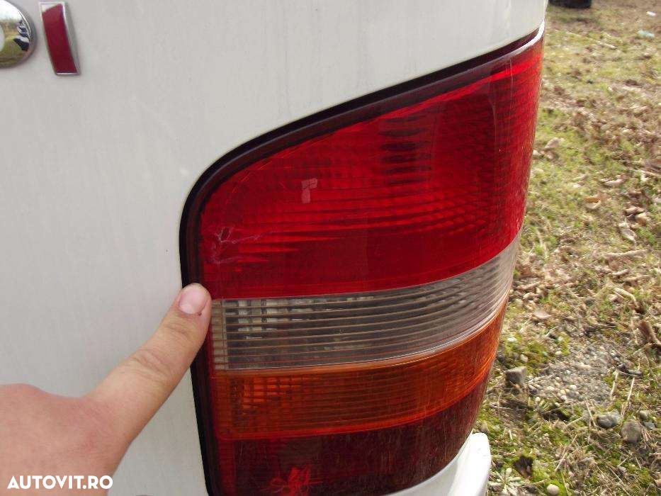 Stop VW T5 stopuri spate stanga dreapta T5 tripla dezmembrez VW T5 1.9 - 1