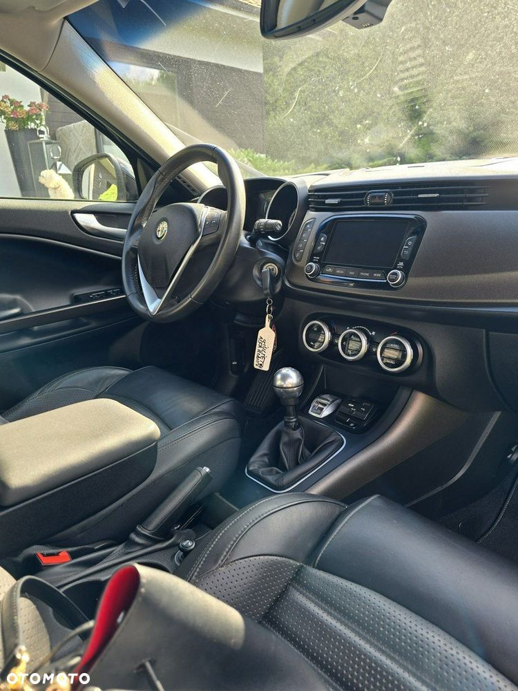Alfa Romeo Giulietta - 4