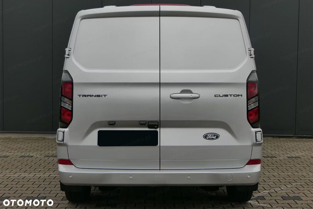 Ford Transit Custom 320 L2H1 Limited A8 2.0 170KM - 6