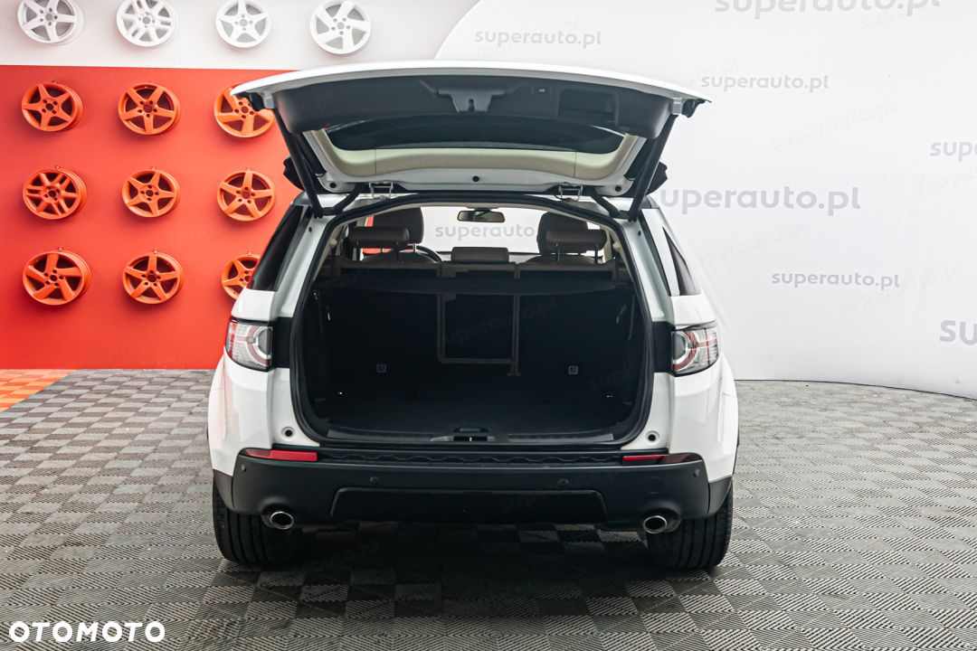 Land Rover Discovery Sport 2.0 TD4 HSE - 30