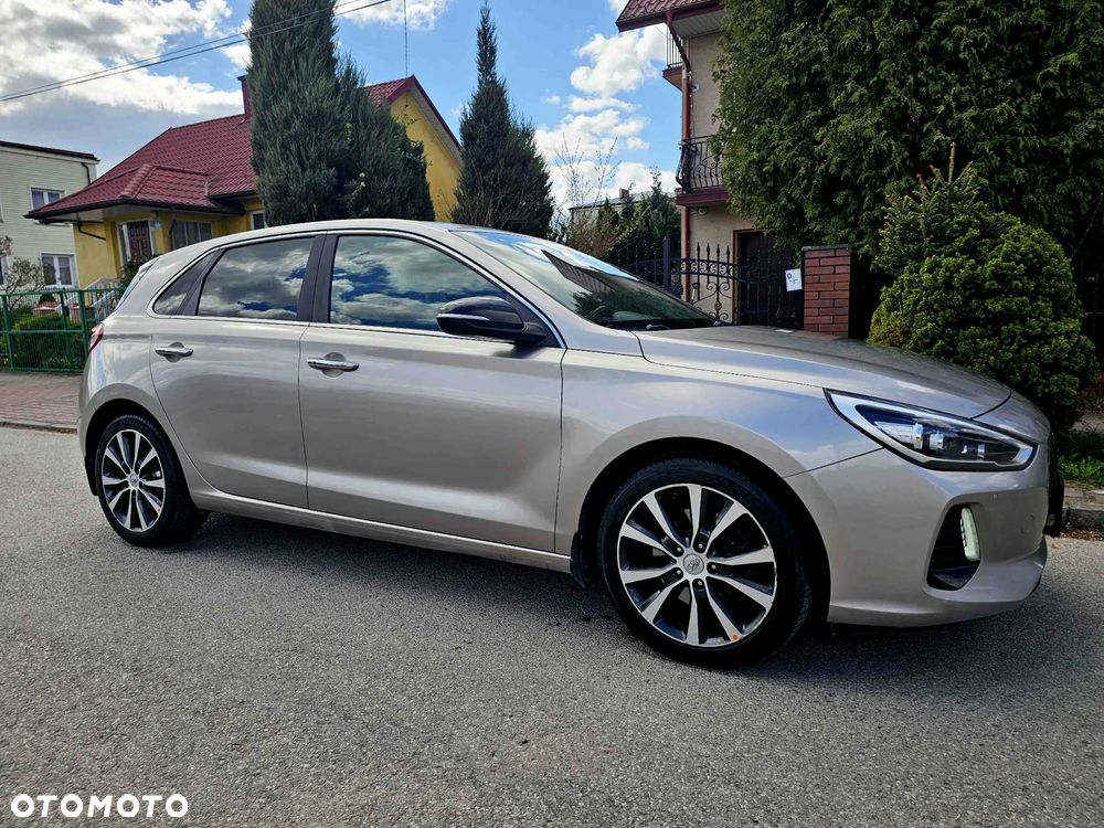 Hyundai i30 blue 1.6 CRDi Premium - 5