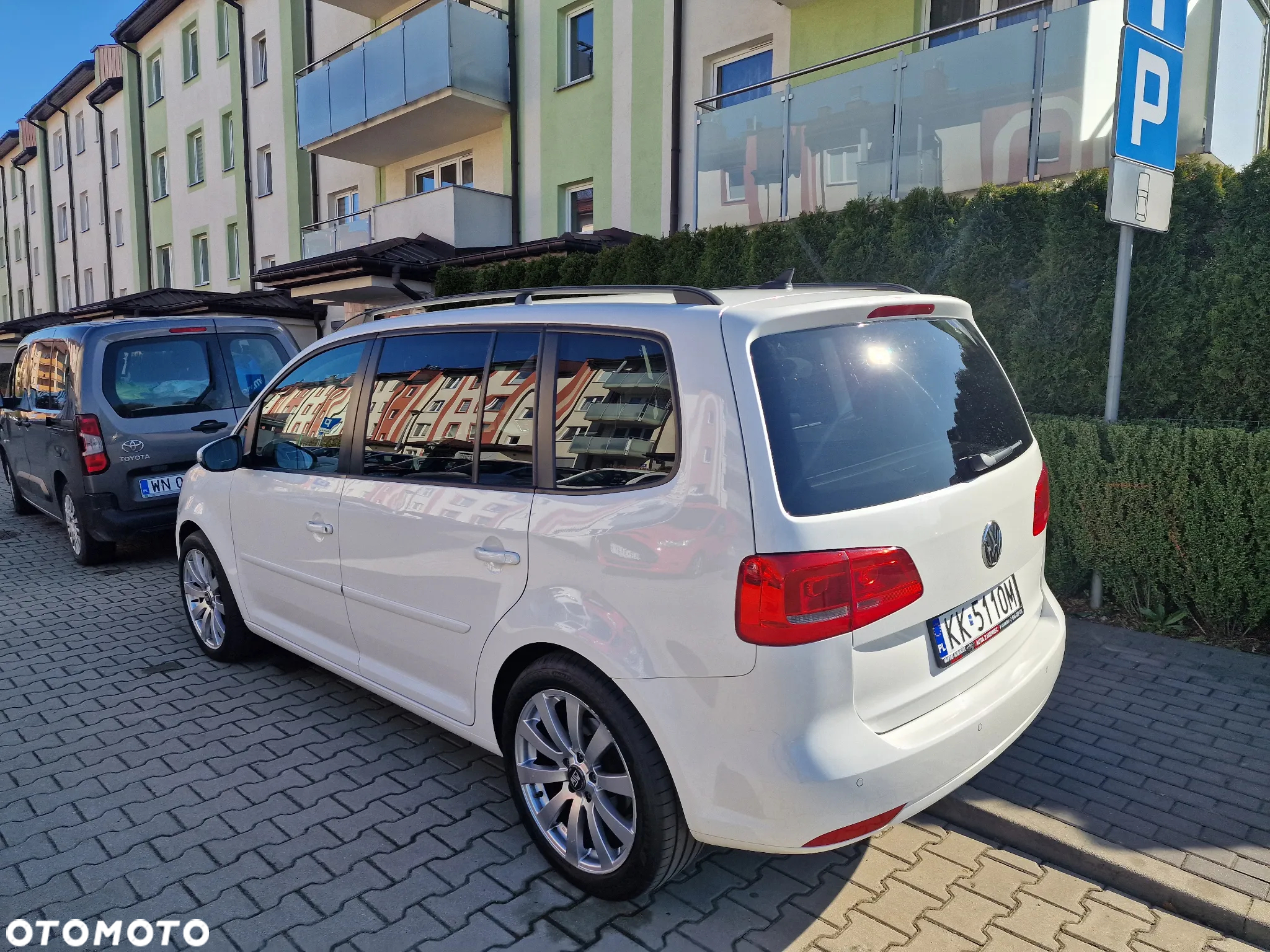 Volkswagen Touran 2.0 TDI DPF Comfortline Perfectline - 4