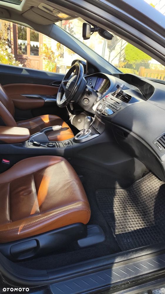 Honda Civic 1.8 Executive NAVI - 12