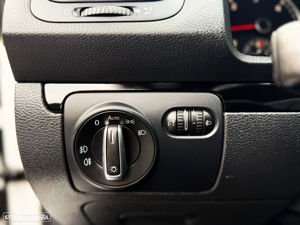 VW Scirocco 2.0 TDI DSG Life - 16