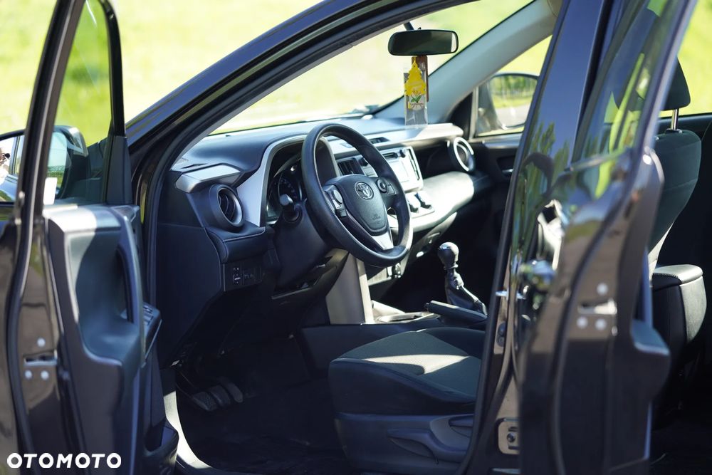 Toyota RAV4 2.0 D-4D Active 4x2 - 13