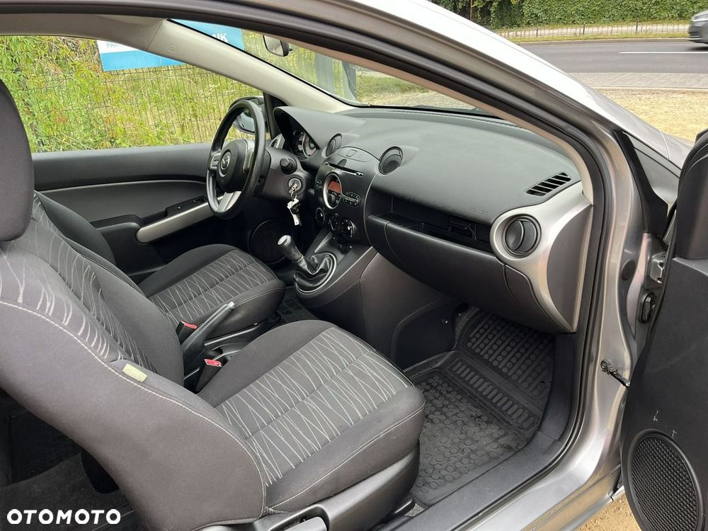 Mazda 2 - 21